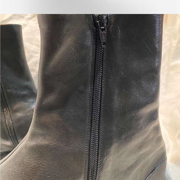 Maison Margiela Black Tabi Flat Camel Leather Split Toe Ankle Boots Mens Size 12 - Picture 15 of 16